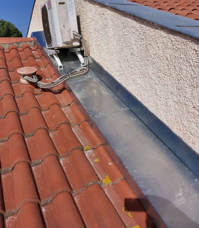 Joint étanchéité toiture mur